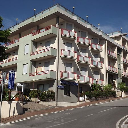 Hotel Cristina Chianciano Terme Exterior foto