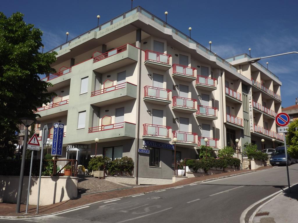 Hotel Cristina Chianciano Terme Exterior foto