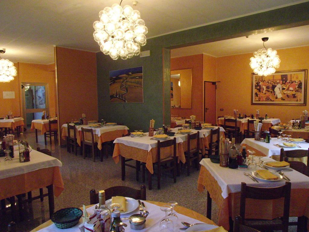 Hotel Cristina Chianciano Terme Exterior foto