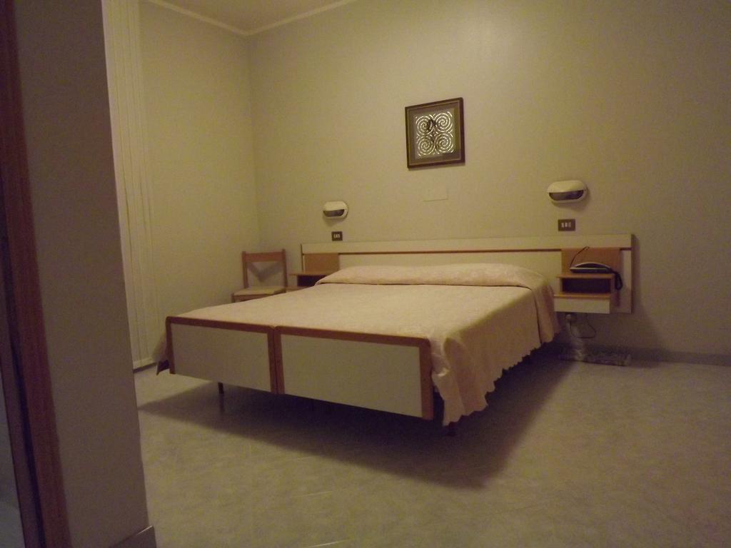 Hotel Cristina Chianciano Terme Habitación foto