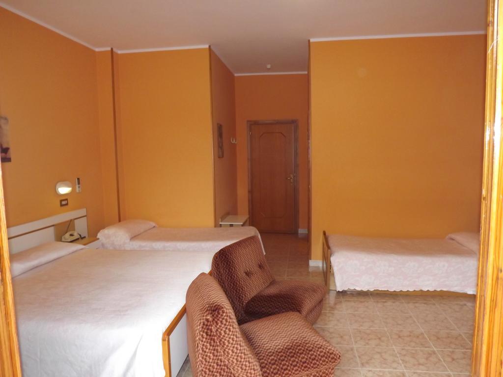 Hotel Cristina Chianciano Terme Exterior foto