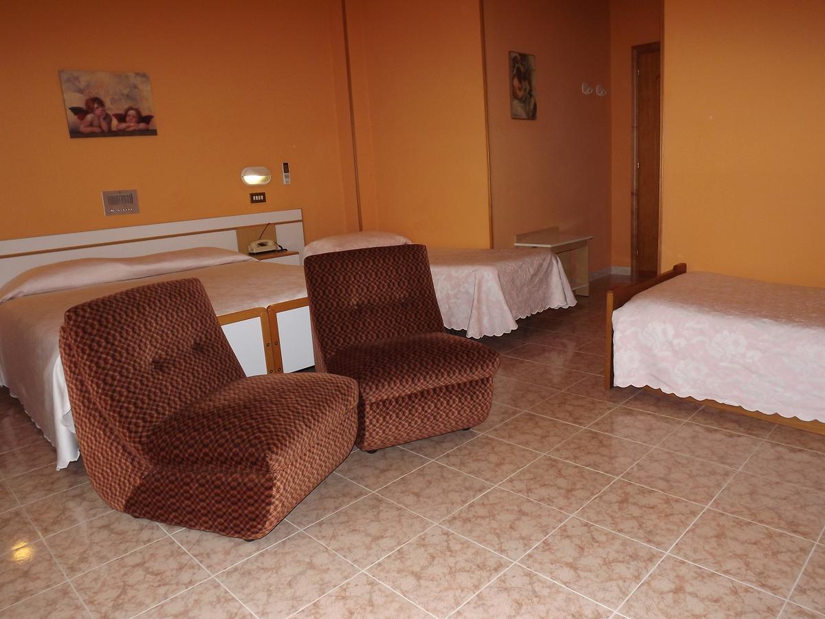 Hotel Cristina Chianciano Terme Exterior foto